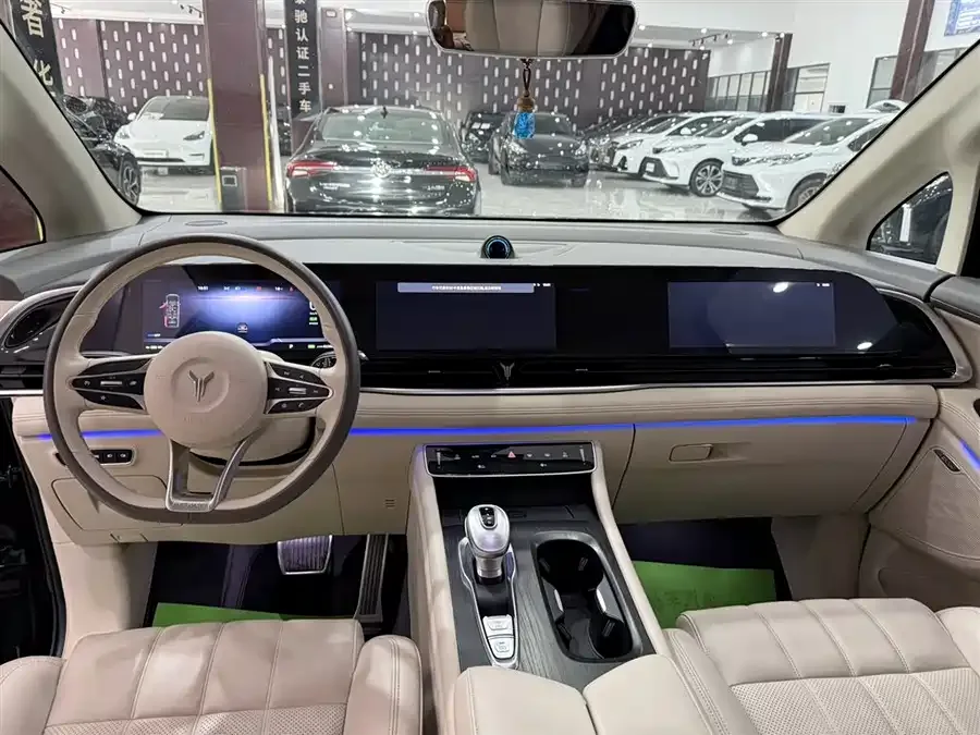 Voyah Lantu Dreamer 2022 Lantu Dreamer Low-Carbon Edition Dream+ Smart Package 2023 — миниатюра 2