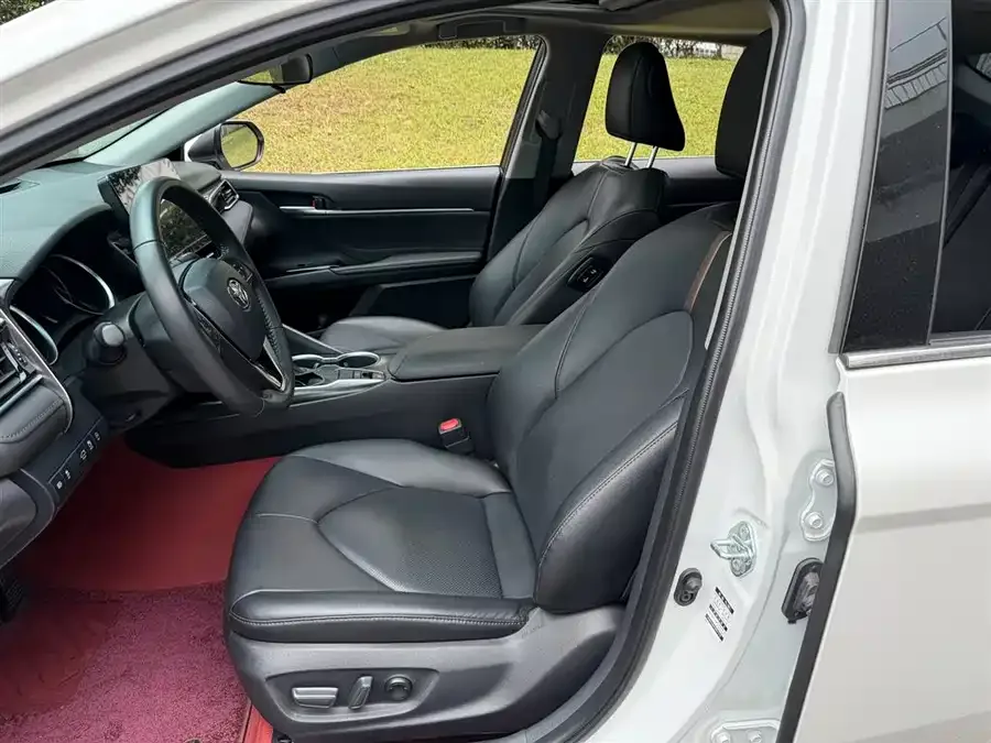Toyota Camry Camry 2023 2.0G Deluxe Edition 2024 — миниатюра 5