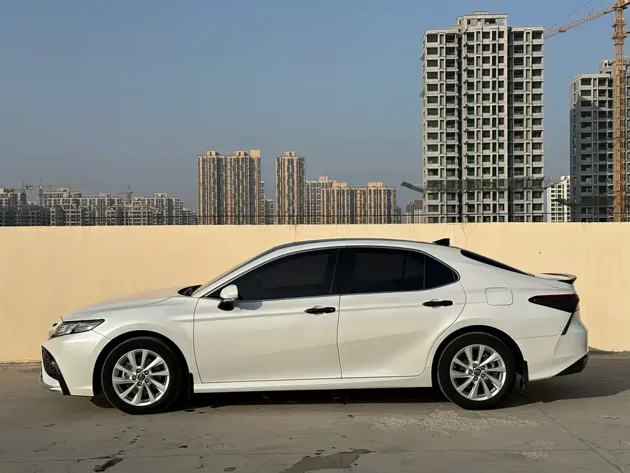 Toyota Camry Camry 2023 2.0G Deluxe Edition 2023 — миниатюра 4