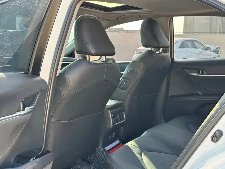 Toyota Camry Camry 2023 2.0G Deluxe Edition 2023 — миниатюра 5
