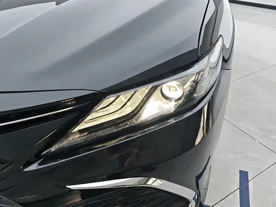 Toyota Camry Camry 2023 2.0G Deluxe Edition 2024 — миниатюра 2