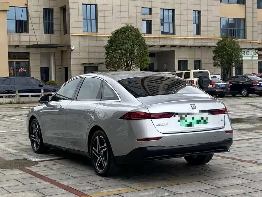 Roewe D7 Roewe D7 2023 EV 510km rear-wheel drive flagship version 2023 — миниатюра 5