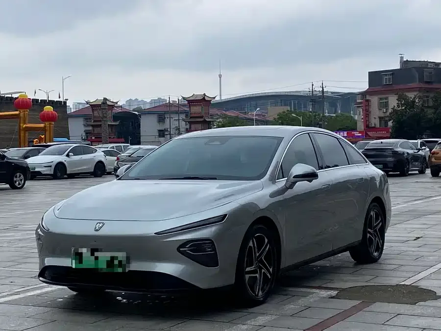 Roewe D7 Roewe D7 2023 EV 510km rear-wheel drive flagship version 2023 — фото 1, купить с доставкой в Москву