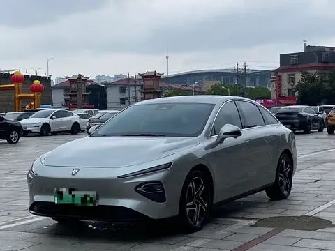 Roewe D7 2023 buy in Moscow