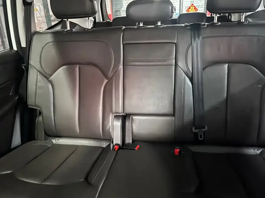 Roewe RX8 Roewe RX8 2019 30T Intelligent Networked Four-wheel Drive Super Supreme Edition 2022 — миниатюра 5