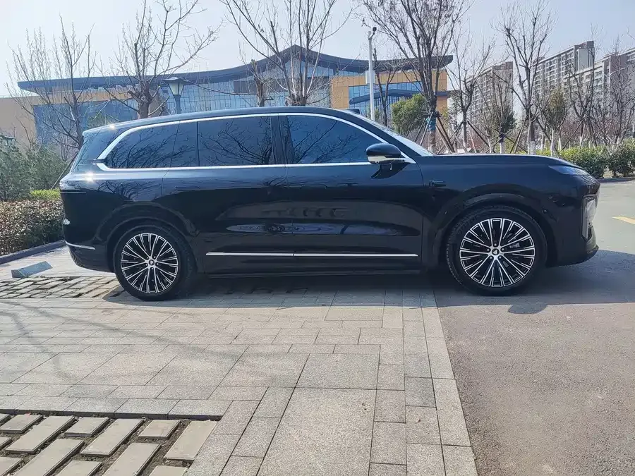 Deepal dark blue S09 Dark Blue S09 2025 4WD Ultra+ Premium Edition 2025 — миниатюра 5