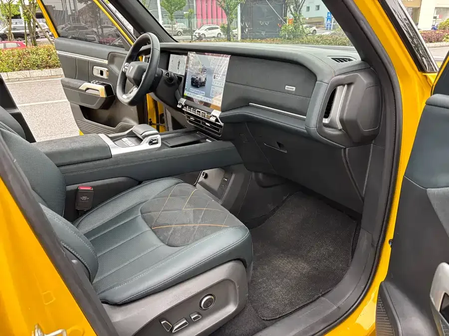Deepal dark blue G318 Dark Blue G318 2025 Worry-Free Crossing Edition 4WD Secret Edition 2025 — миниатюра 5