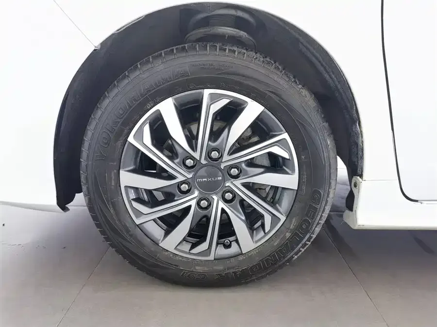 Maxus G20 2021 PLUS 2.0T gasoline automatic luxury version 2022 — миниатюра 5