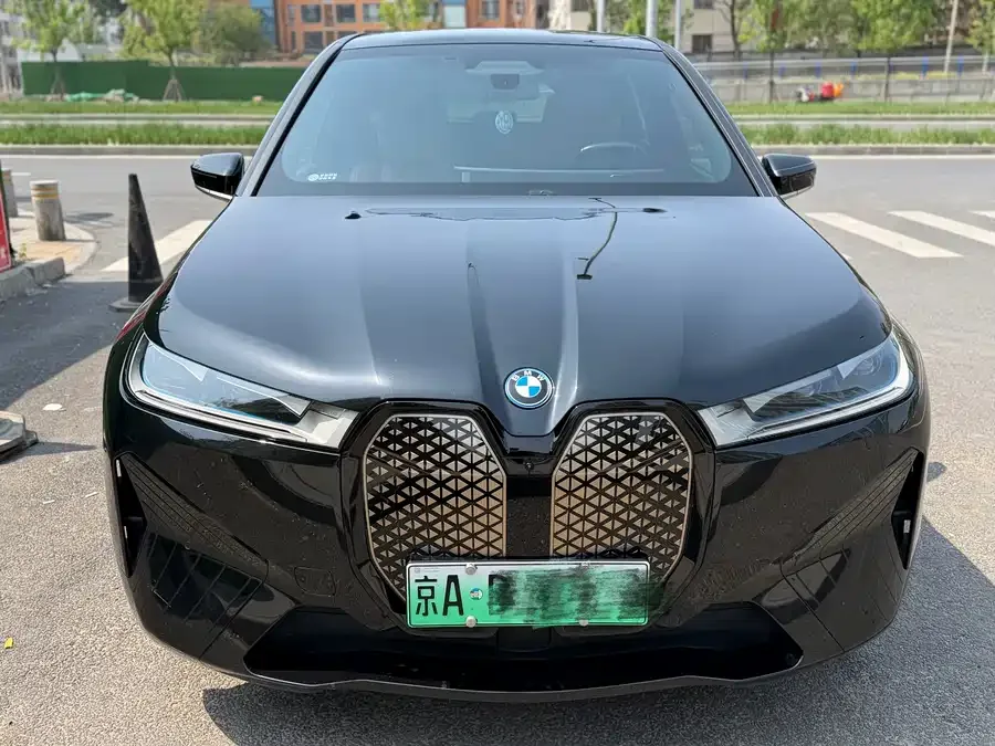 BMW iX M60 2022 M60 2022 — миниатюра 3