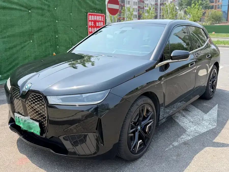 BMW iX M60 2022