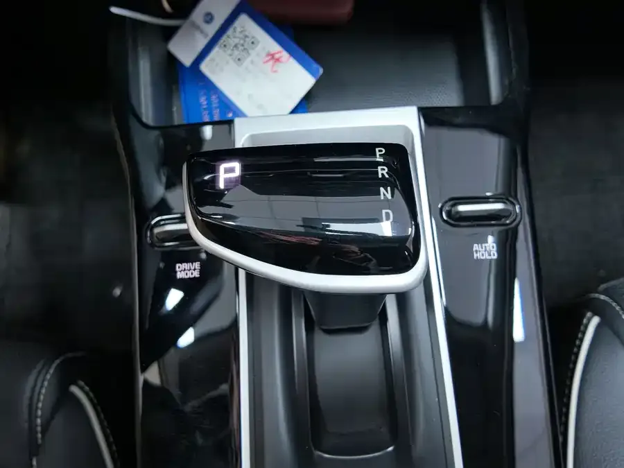 Kia K3 2024 1.5L CVT Comfort Premium Edition 2025 — миниатюра 5