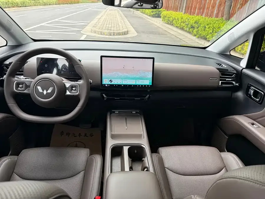 Wuling Starlight 730 New Energy Starlight 730 New Energy 2025 Plug-in Hybrid 125km Luxury Model 2025 — миниатюра 4