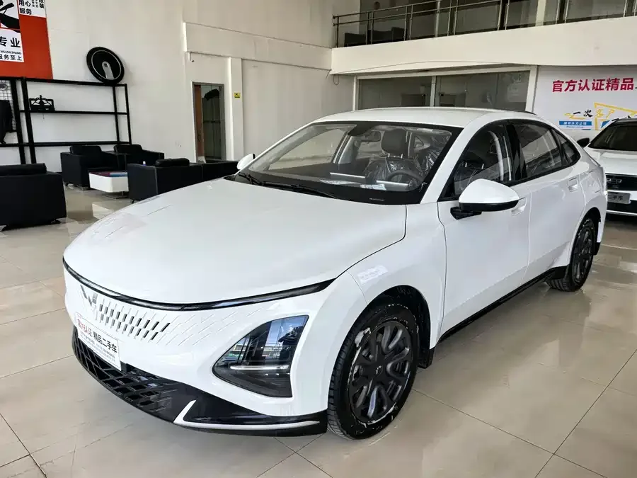 Wuling Starlight Wuling Starlight 2025 70km Smart Standard 2026 — фото 1, купить с доставкой в Москву