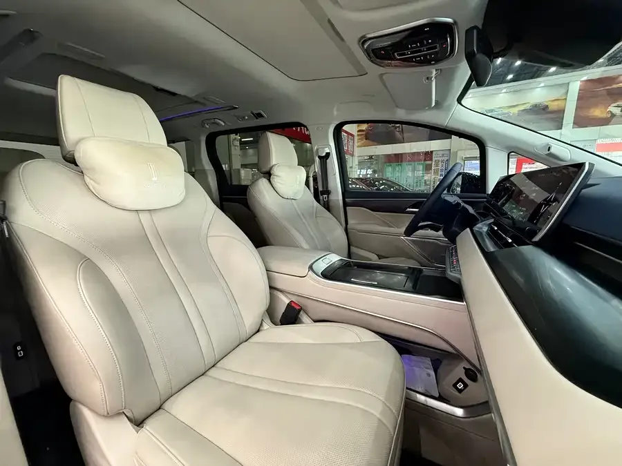 WEY mountains Weipai Alpine 2023 4WD Executive Extended Edition 2025 — миниатюра 5