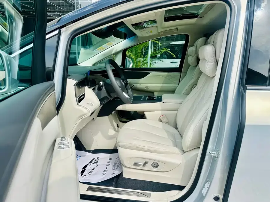 Buick The Supreme Family Buick Ultimate Family 2026 Luxury Edition 2026 — миниатюра 2