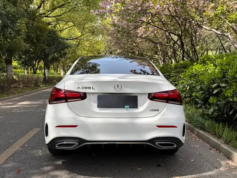 Mercedes-Benz Class A Mercedes-Benz A-Class 2022 Model II A 200 L Sports Sedan Fashion Model 2022 — миниатюра 3
