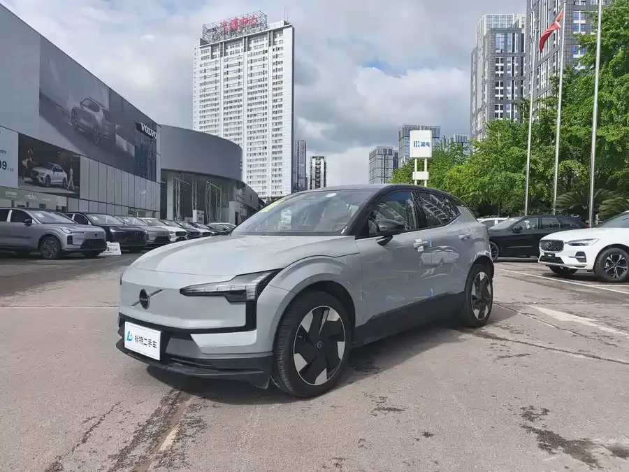 Volvo EX30 2026