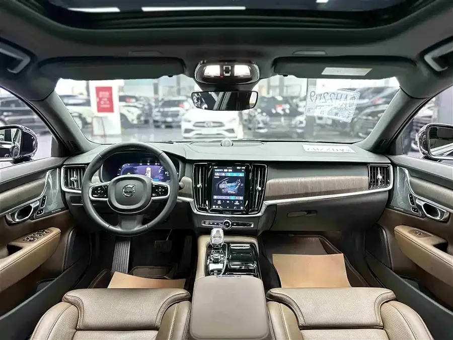 Volvo S90 plug-in hybrid Volvo S90 Plug-in Hybrid 2025 Plug-in Hybrid Four-wheel Drive Long-range Smart Luxury Edition 2024 — миниатюра 3