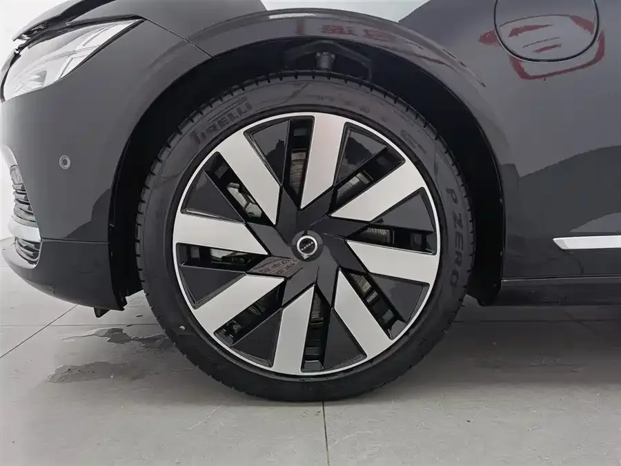 Volvo S90 plug-in hybrid Volvo S90 Plug-in Hybrid 2024 Plug-in Hybrid Four-wheel Drive Long-range Zhiya Luxury Edition 2024 — миниатюра 5