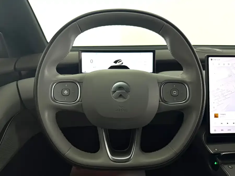 NIO ET5T NIO ET5T 2023 75kWh Touring 2024 — миниатюра 2