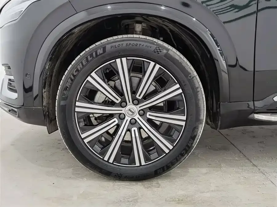 Volvo XC90 2022 B6 Zhiya Luxury Edition 7-seater 2022 — миниатюра 5