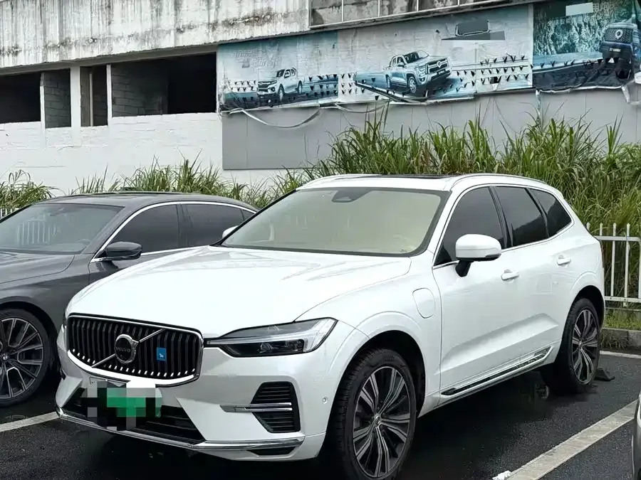 Volvo XC60 Plug-in Hybrid 2023