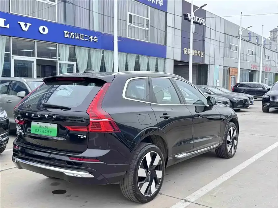 Volvo XC60 Plug-in Hybrid 2025 Plug-in Hybrid Long-range Four-wheel Drive Smart Luxury Edition 2024 — миниатюра 5