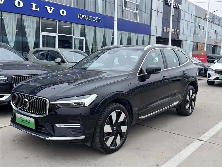 Volvo XC60 Plug-in Hybrid 2024