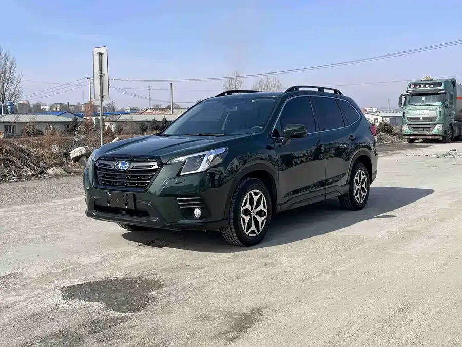 Subaru Forester Forester 2022 2.0i AWD Luxury Edition EyeSight 2023 — фото 1, купить с доставкой в Москву