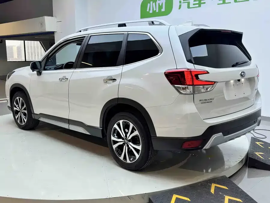 Subaru Forester 2022 Forester 2.0i AWD Ultimate Edition EyeSight 2022 — миниатюра 2