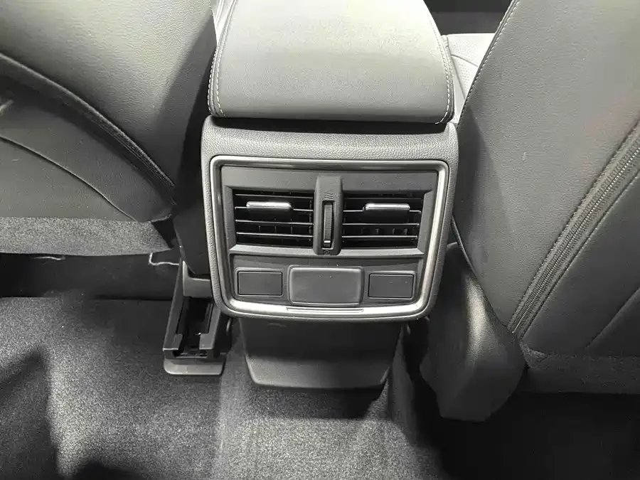 Subaru Forester 2024 Forester 2.0i AWD Luxury Edition 2023 — миниатюра 4