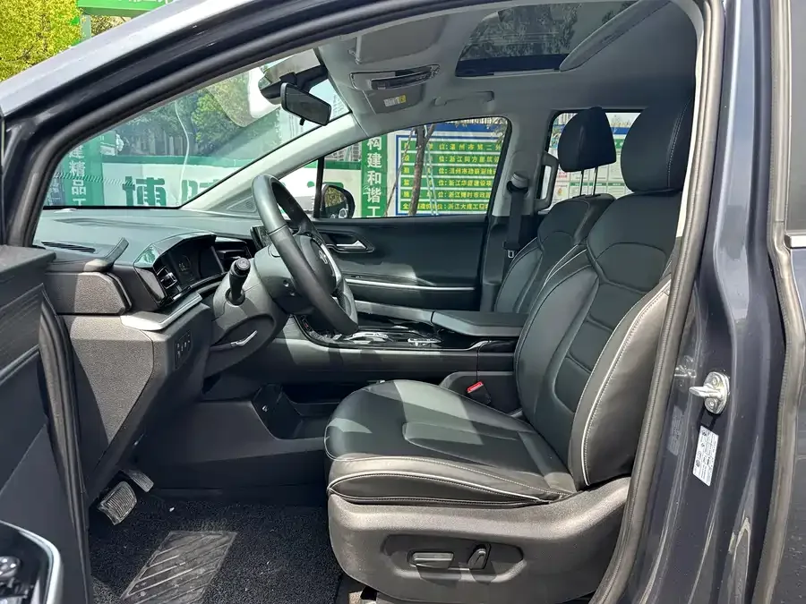 Hyundai Custo Kustu 2024 270TGDi LUX Premium Edition 2025 — миниатюра 3