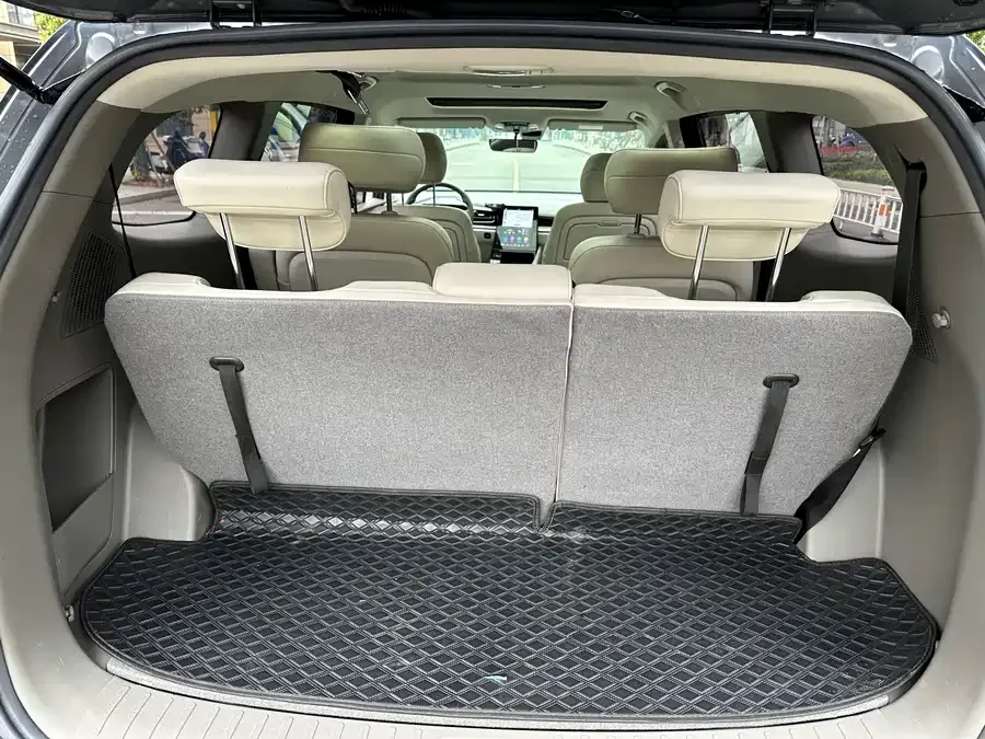 Hyundai Custo Kustu 2021 270TGDi Premium Edition LUX 2022 — миниатюра 4