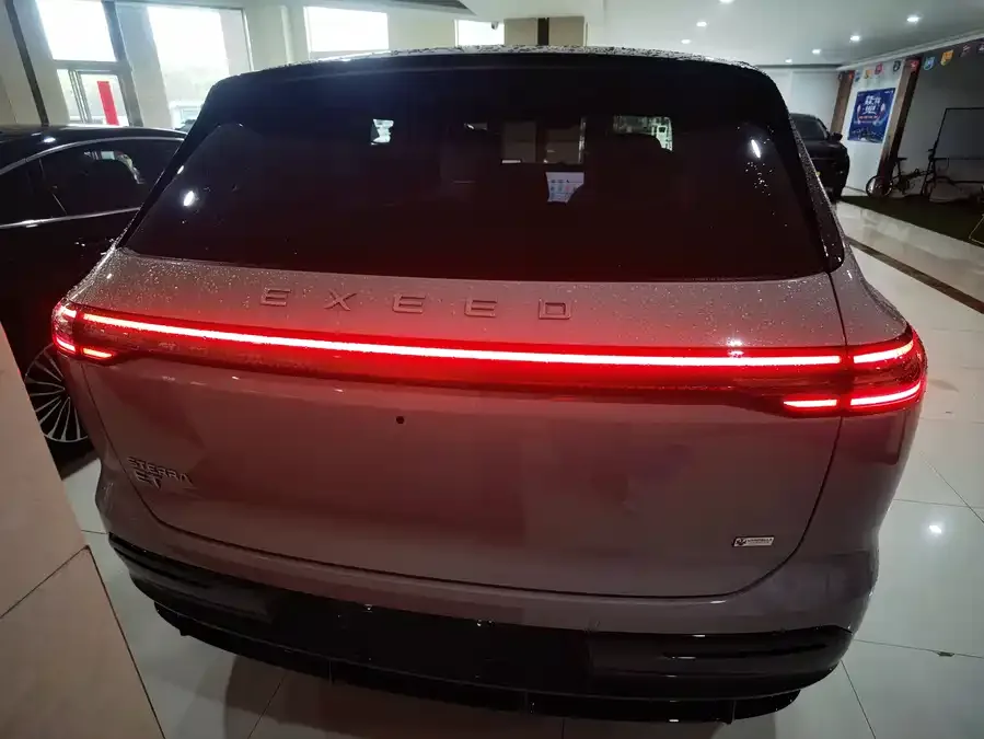 Exeed Star Era ET Star Era ET 2024 Extended Range 240 Max 4WD 2025 — миниатюра 3