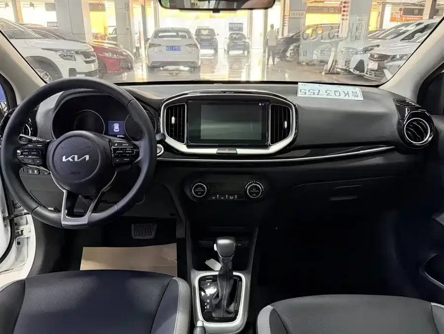 Kia KX1 2021 Yipao 1.4L CVT Sunroof Model 2023 — миниатюра 4
