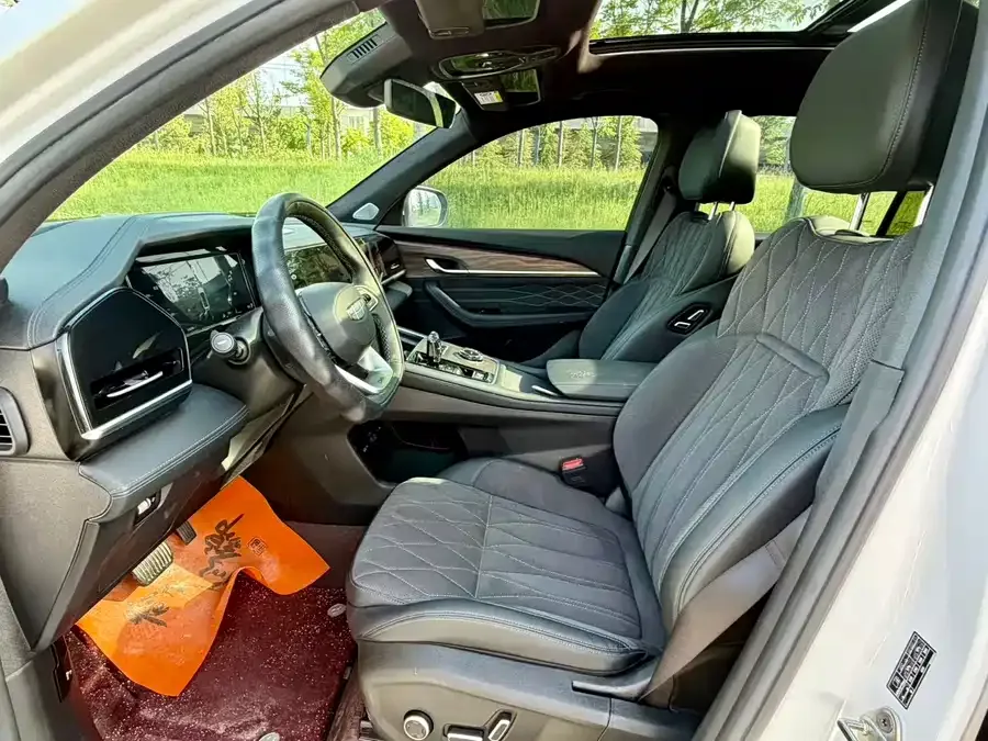 Geely Monjaro Xingyue L 2025 Dongfangyao 2.0TD Automatic Star-gazing Edition 2024 — миниатюра 2