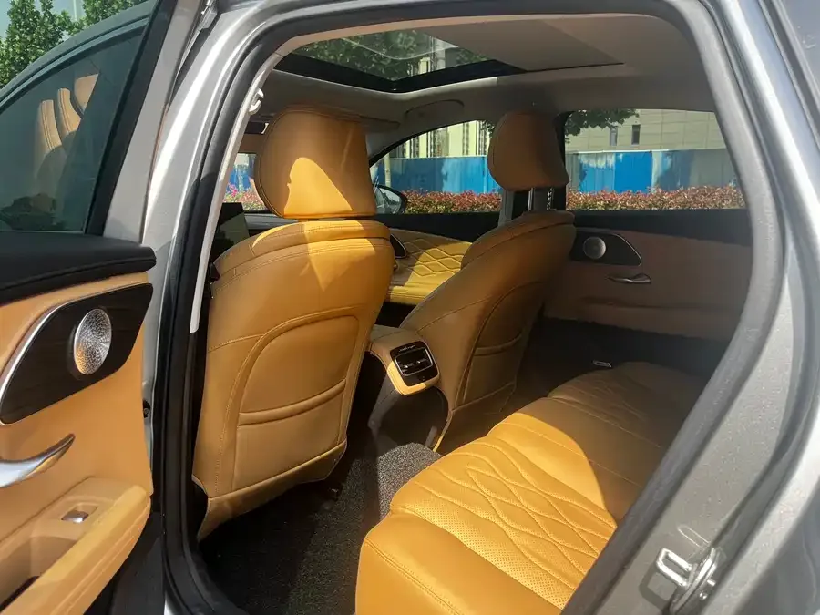 Chery Arrizo 8 PRO Chery Arrizo 8 PRO 2025 1.6T DCT Luxury Edition 2025 — миниатюра 2