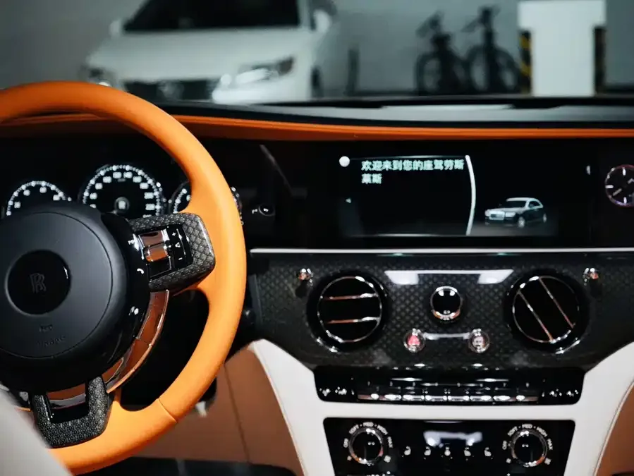 Rolls-Royce Ghost Ghost 2022 6.7T Black Badge 2023 — миниатюра 4