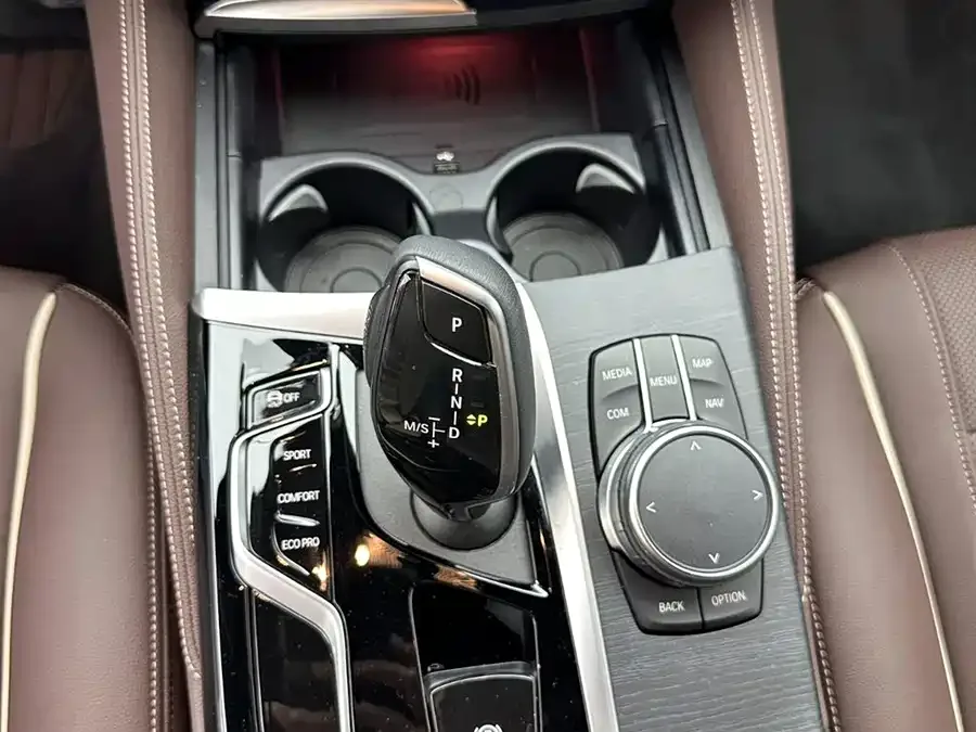 BMW 5 Series BMW 5 Series 2023 530Li Leading M Sport Package 2023 — миниатюра 4