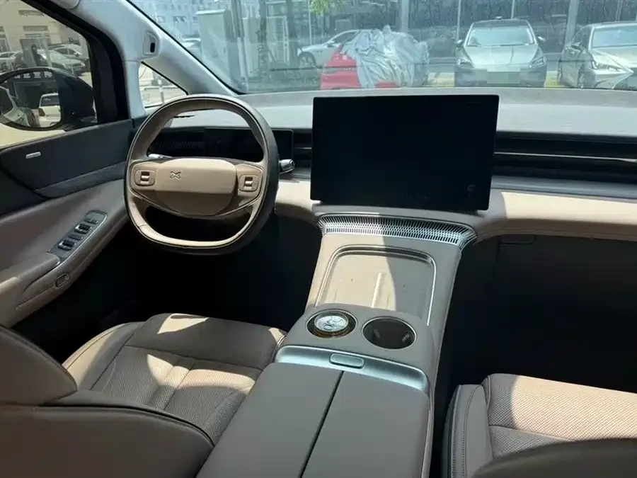 XPeng XPeng X9 XPeng X9 2025 model, pure electric, 740km ultra-long range (Max). 2025 — миниатюра 3