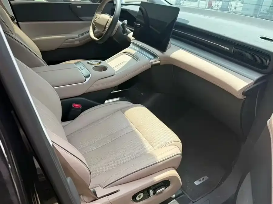 XPeng XPeng X9 XPeng X9 2025 model, pure electric, 740km ultra-long range (Max). 2025 — миниатюра 4