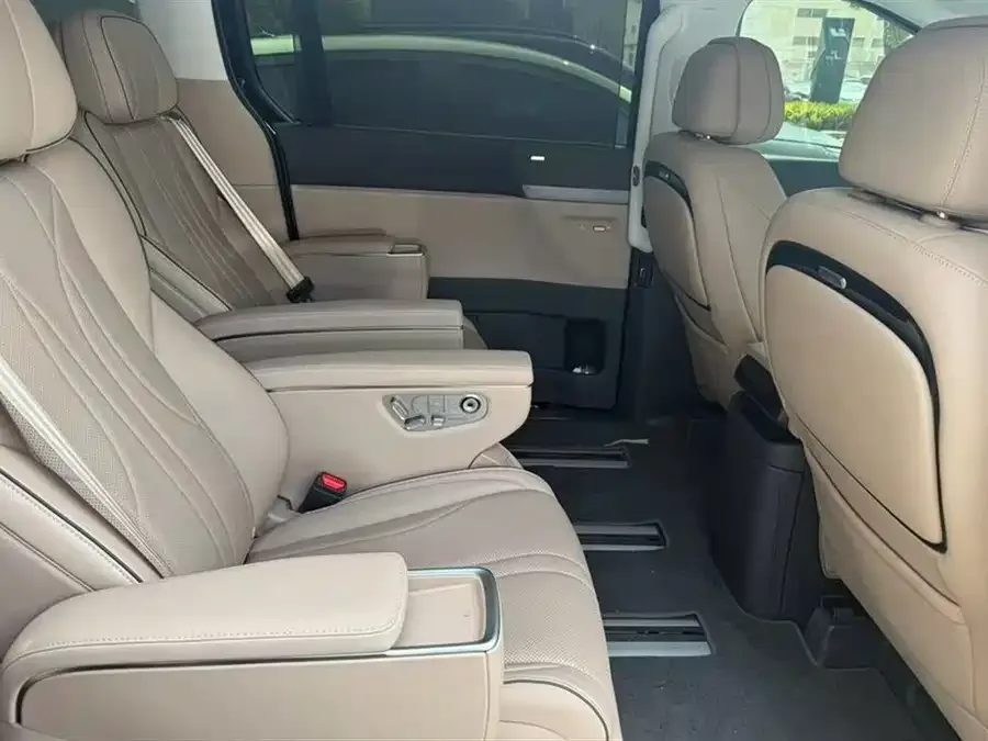 XPeng XPeng X9 XPeng X9 2025 model, pure electric, 740km ultra-long range (Max). 2025 — миниатюра 5