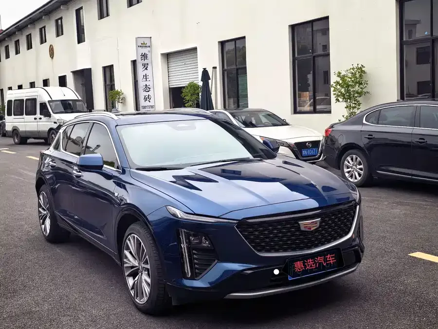 Cadillac GT4 2023 25T Luxury Edition 2023 — миниатюра 3