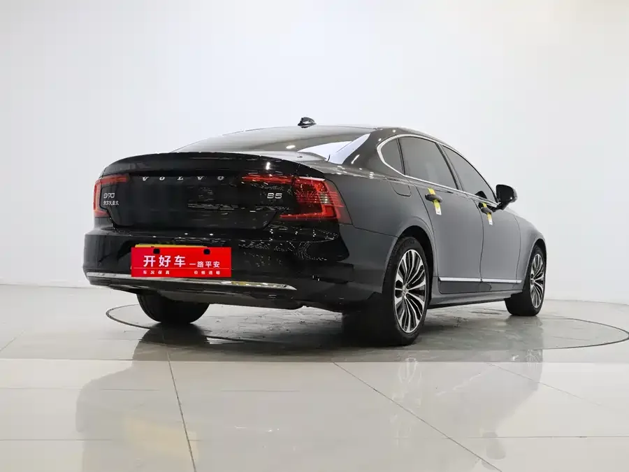 Volvo S90 2024 B5 Luxury Edition 2024 — миниатюра 2