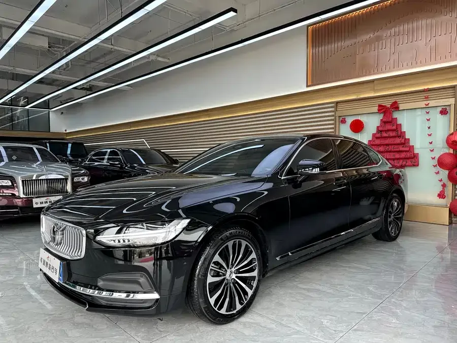 Volvo S90 2024