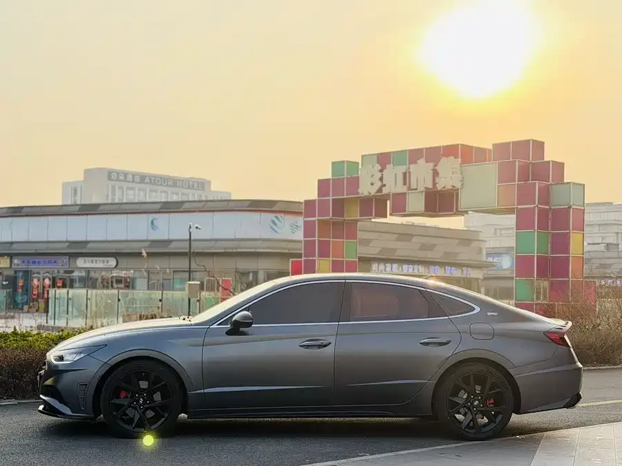 Hyundai Sonata 2022 Sonata 380TGDi Automatic 20th Anniversary Edition 2022 — миниатюра 3