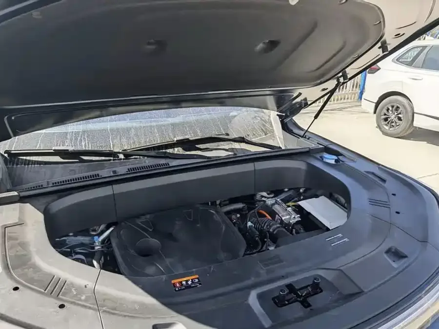 Geely Galaxy M9 Galaxy M9 2025 230km 2WD Exploration Edition 2026 — миниатюра 2