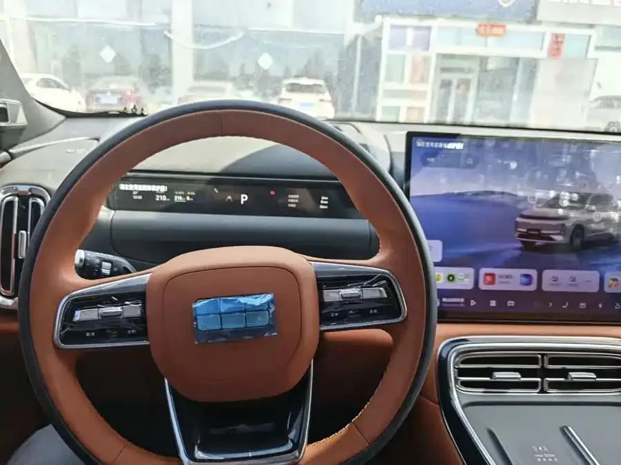 Geely Galaxy M9 Galaxy M9 2025 230km 2WD Exploration Edition 2026 — миниатюра 5