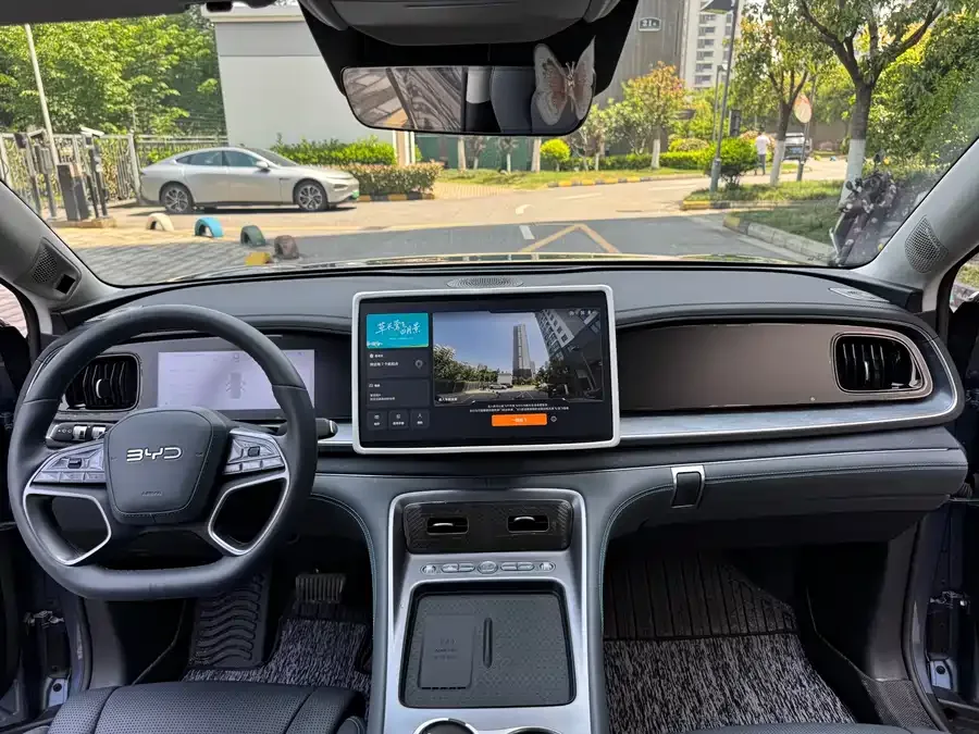 BYD Sea Lion 07 DM-i Sea Lion 07 DM-i 2025 150 Pilot+ Edition 2025 — миниатюра 3