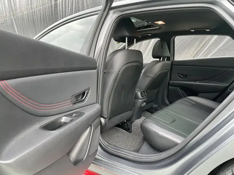 Hyundai Elantra Elantra 2023 240TGDi DCT N Line LUX Premium Edition 2023 — миниатюра 5